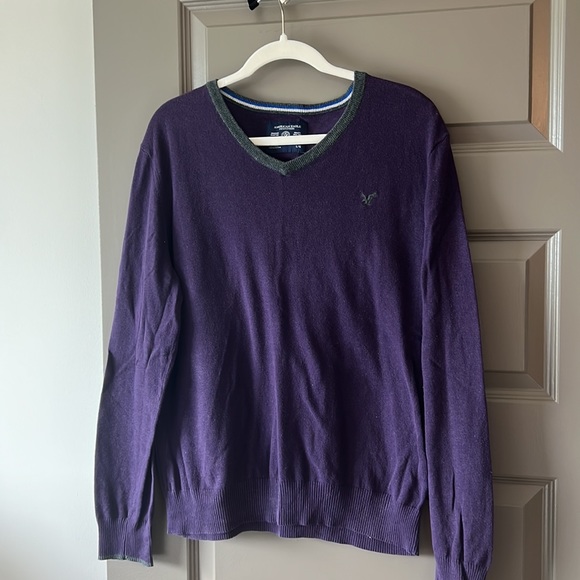 American Eagle Mens V Neck Sweater Large Purple - Picture 2 of 3